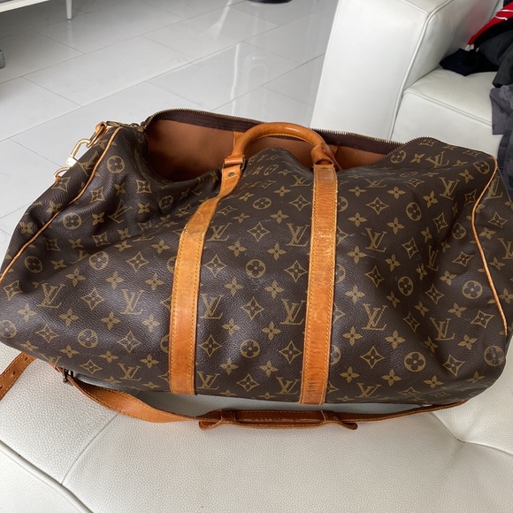 Authentic Vintage Louis Vuitton Keepall 55 - Picture 15 of 16